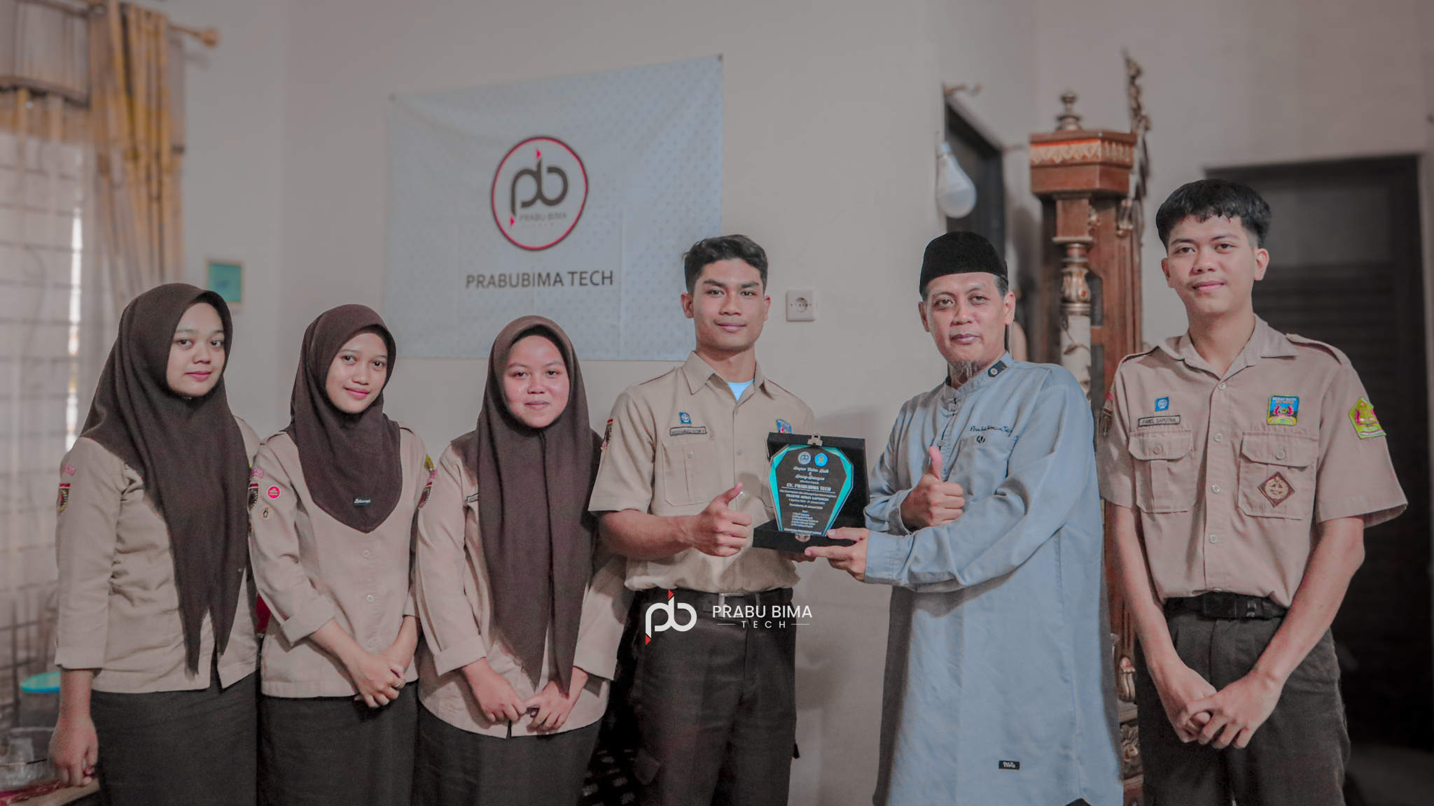 Presentasi Proyek Akhir dan Perpisahan Siswa/Siswi PKL SMKN 1 Bukateja di Prabu Bima Tech