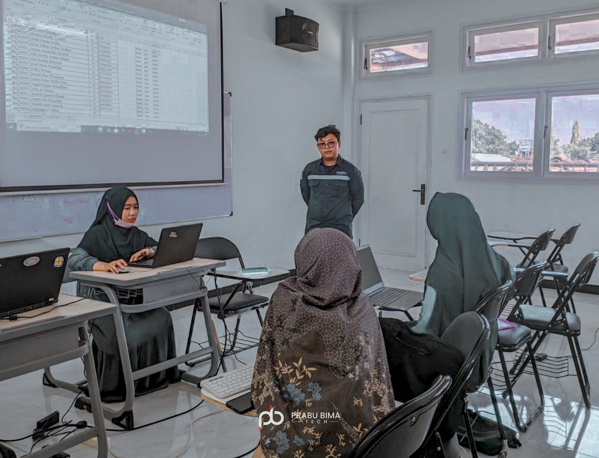 Pelatihan BSP Nurul Ittihad Berjalan Sukses: CV Prabubima Tech Dukung Optimalisasi Sistem Pengelolaan Data