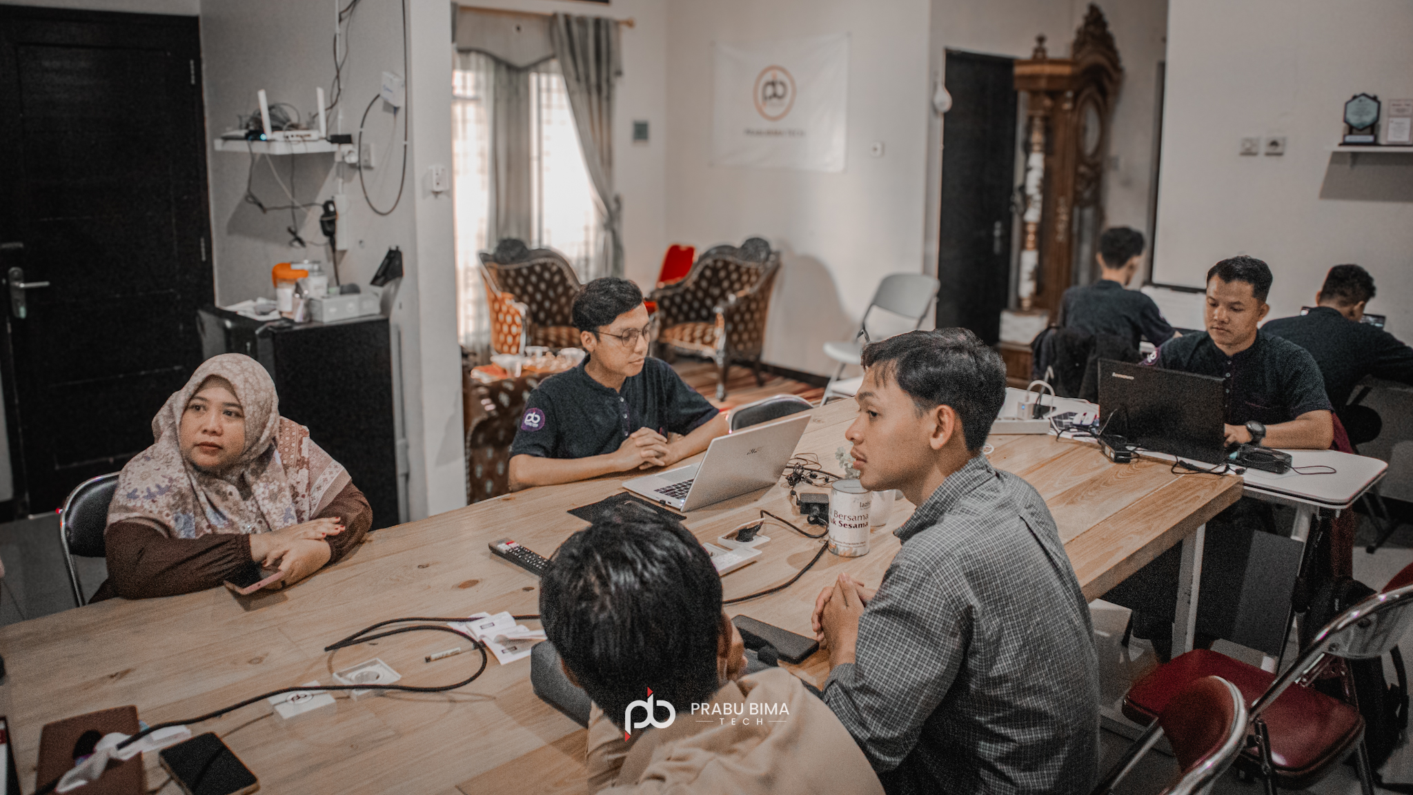 Diskusi Pengembangan Sistem Pengasuhan untuk IMBS Pekalongan di CV Prabu Bima Tech